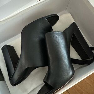 Vince Leather Black High Heel Mules Sz 8